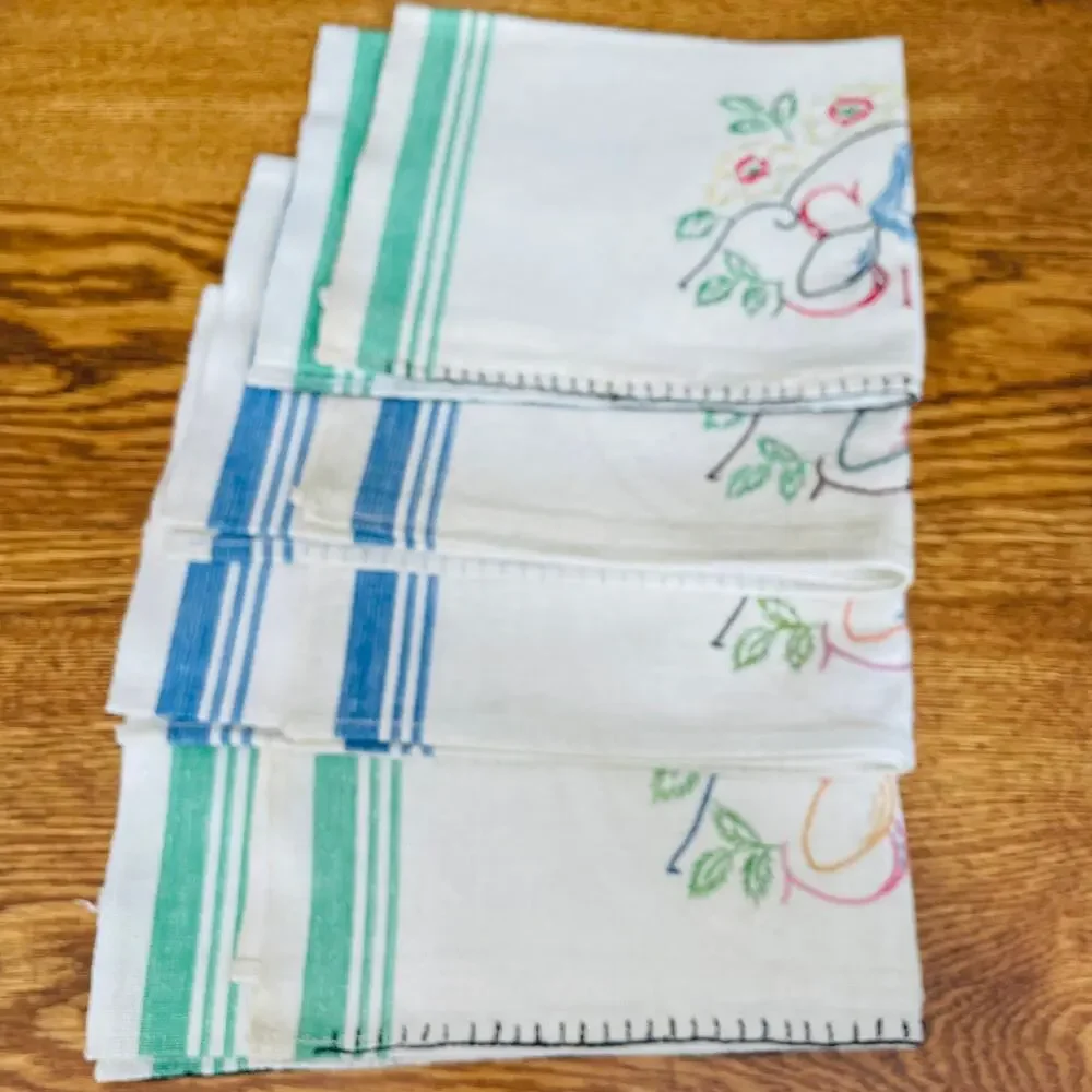 Vintage Linen Embroidered Towels Silver & Flowers Very Nice Set of 4 Cottagecore
